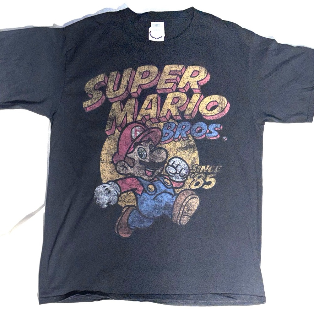 Nintendo Super Mario Bro Men's Distressed T-Shirt Since '85  Retro Graphic Large